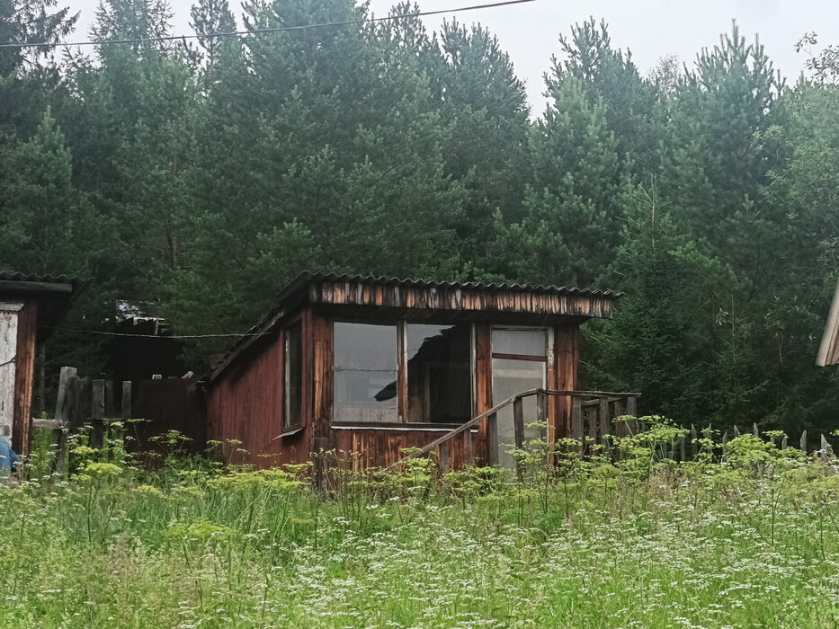п. Уралец, ул.  к.с.Первомайский (городской округ Нижний Тагил) - фото дачи (7)