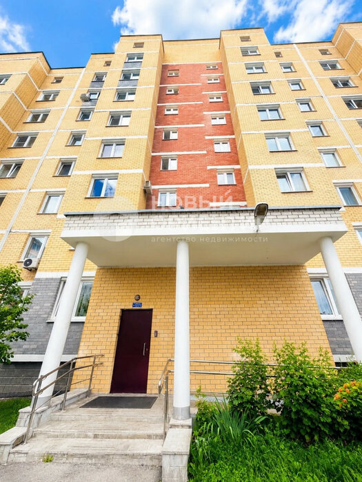 Екатеринбург, ул. Михеева М.Н., 8 (УНЦ) - фото квартиры (3)