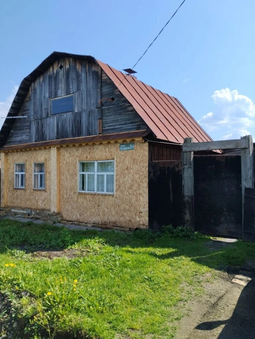 п. Верхняя Сысерть, ул. 8 Марта, 34 (городской округ Сысертский) - фото дома (3)
