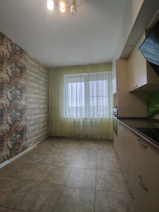 Екатеринбург, ул. Краснолесья, 93 (Академический) - фото квартиры (4)