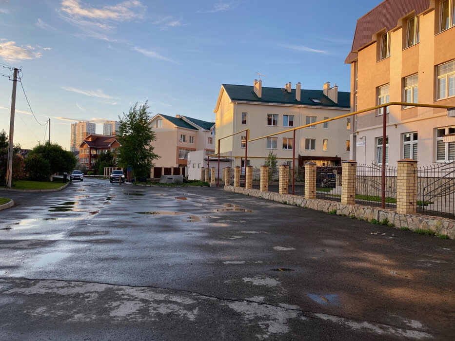 Екатеринбург, ул. Колокольная, 31 (УНЦ) - фото торгового помещения (14)