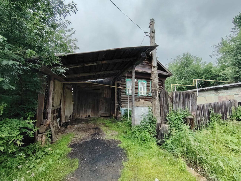 г. Нижние Серги, ул. Розы Люксембург, 135 (Нижнесергинский район) - фото дома (2)