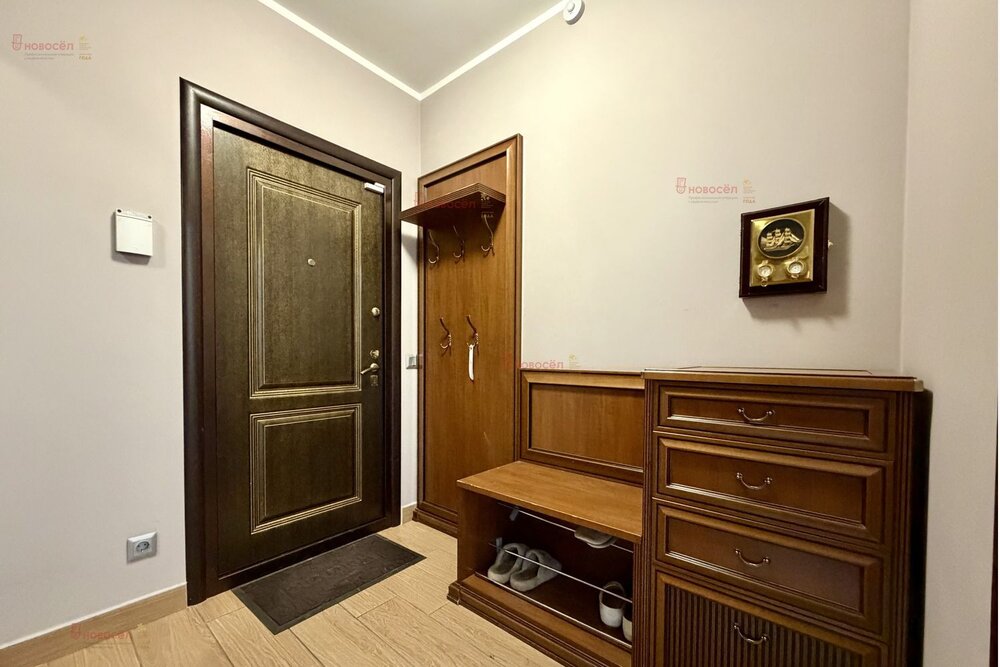 Екатеринбург, ул. Хохрякова, 72 (Центр) - фото квартиры (4)