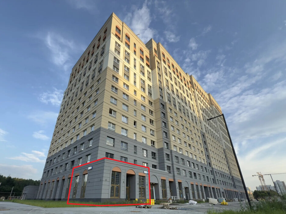 Екатеринбург, ул. Вильгельма де Геннина, 23 (Академический) - фото торгового помещения (1)