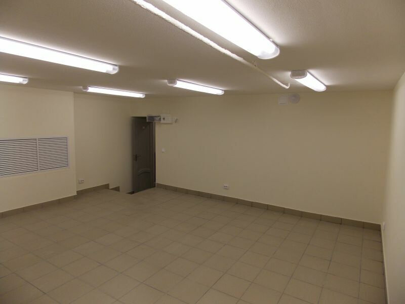 Екатеринбург, ул. Академическая, 25 (Втузгородок) - фото торгового помещения (4)