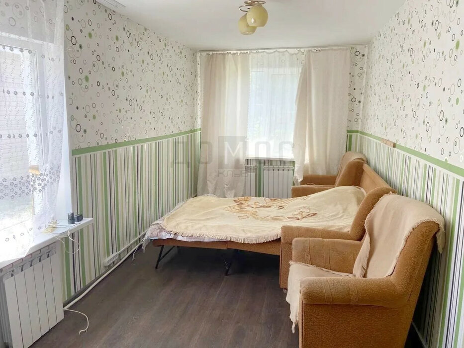 п. Первомайский (г.о. Каменск-Уральский), городской округ Город Каменск-Уральский, Каменск-Уральское направление, 81км., ул.Лесная, 19 (Выберите район) - фото дома (4)