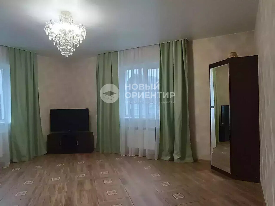 Екатеринбург, ул. СНТ 