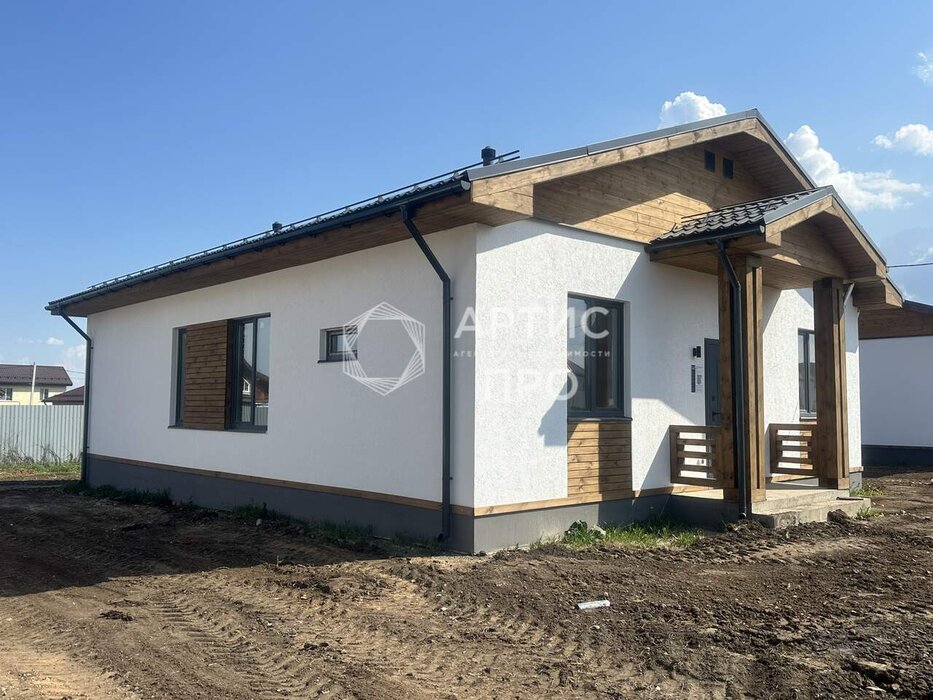 п. Прохладный, ул. Ягодная, 12 (городской округ Белоярский) - фото дома (6)