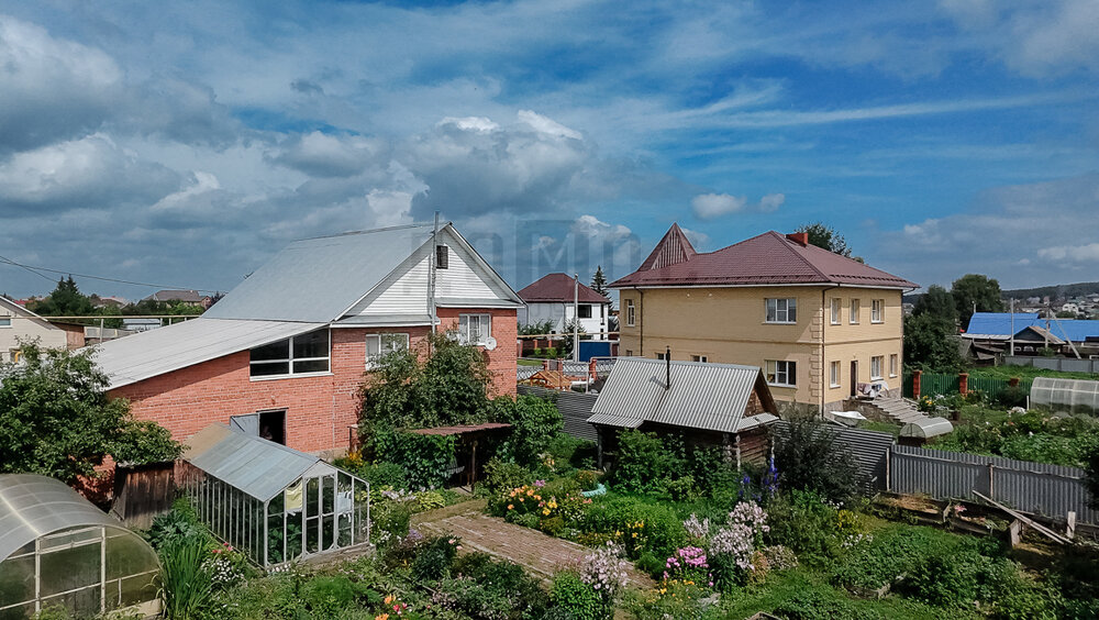 Екатеринбург, ул. Коммунистическая, 4 (Горный щит) - фото дома (2)
