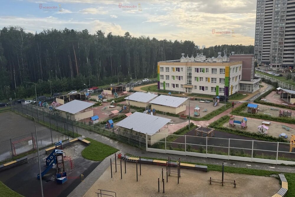 Екатеринбург, ул. микрорайон Светлый, 4 (Уктус) - фото квартиры (13)