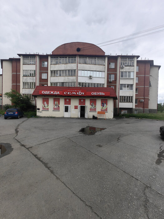 г. Верхняя Пышма, ул. Орджоникидзе, 14 (городской округ Верхняя Пышма) - фото торгового помещения (1)