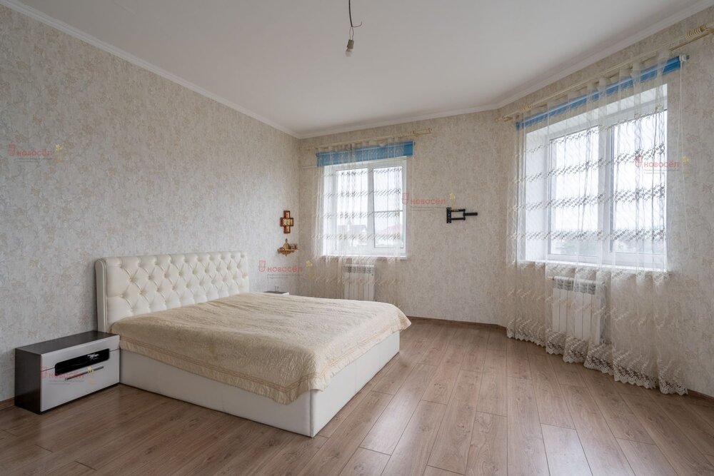 г. Арамиль, ул. Щорса, 113 (городской округ Арамильский) - фото дома (11)