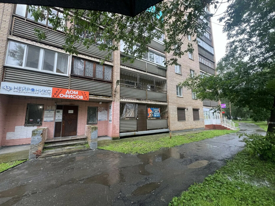 Екатеринбург, ул. Куйбышева, 84/2 (Шарташский рынок) - фото торгового помещения (1)