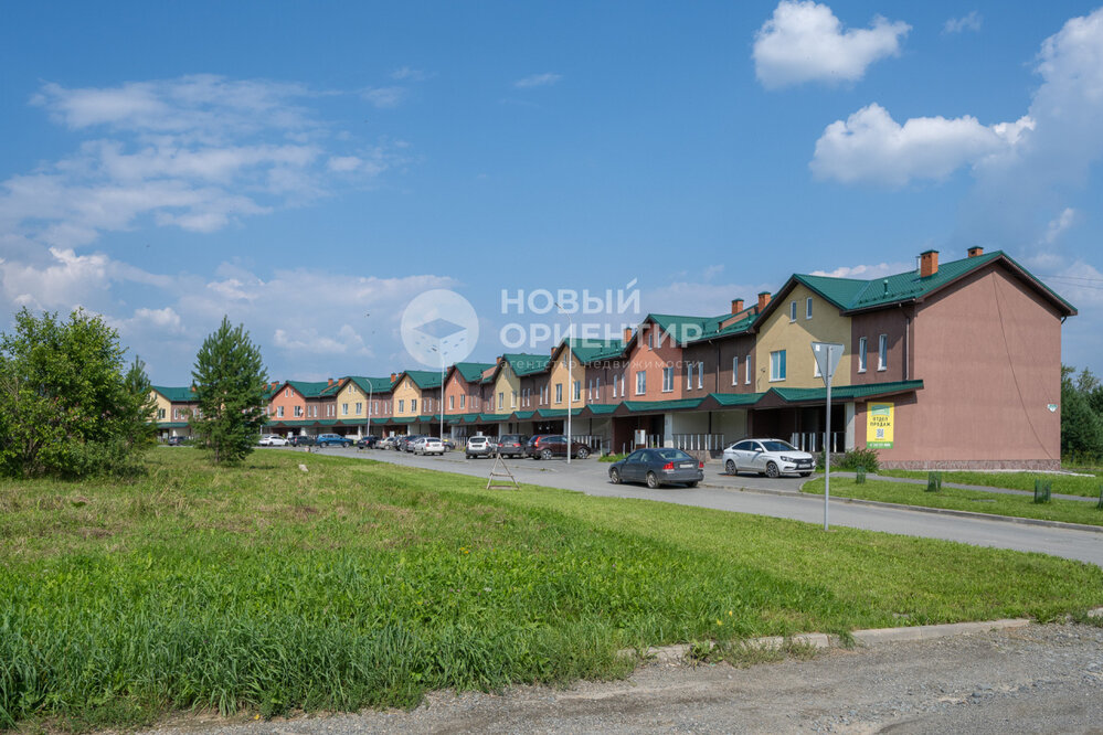 с. Кашино, ул. Бирюзовая, 2 (городской округ Сысертский) - фото таунхауса (3)