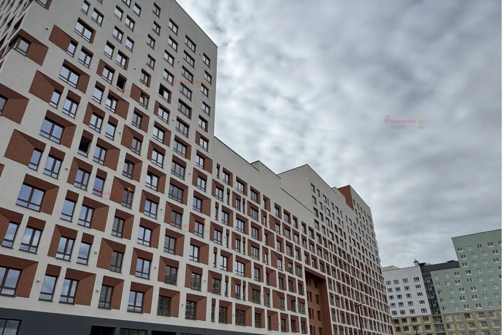 Екатеринбург, ул. Лучистая, 22 (Лечебный) - фото квартиры (2)