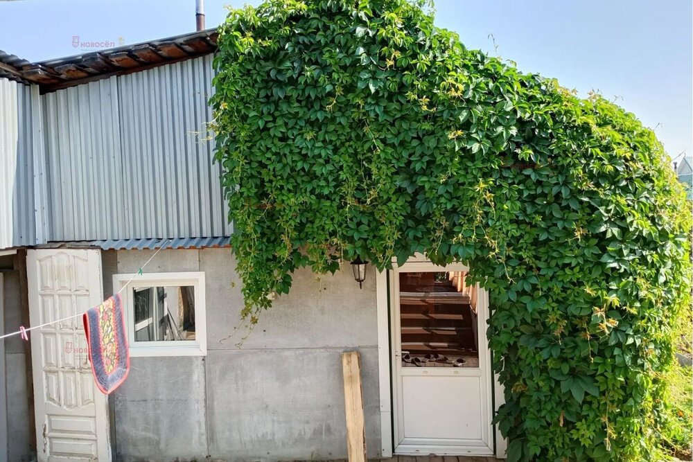 п. Буланаш, ул. Больничная, 28 (городской округ Артемовский) - фото дома (16)