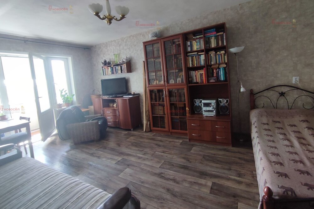 г. Первоуральск, ул. Емлина, 15 (городской округ Первоуральск) - фото квартиры (3)