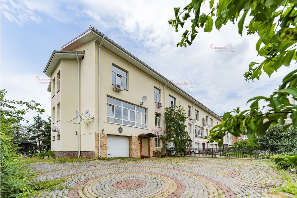 Екатеринбург, ул. Чкалова, 245/6 (УНЦ) - фото таунхауса (2)