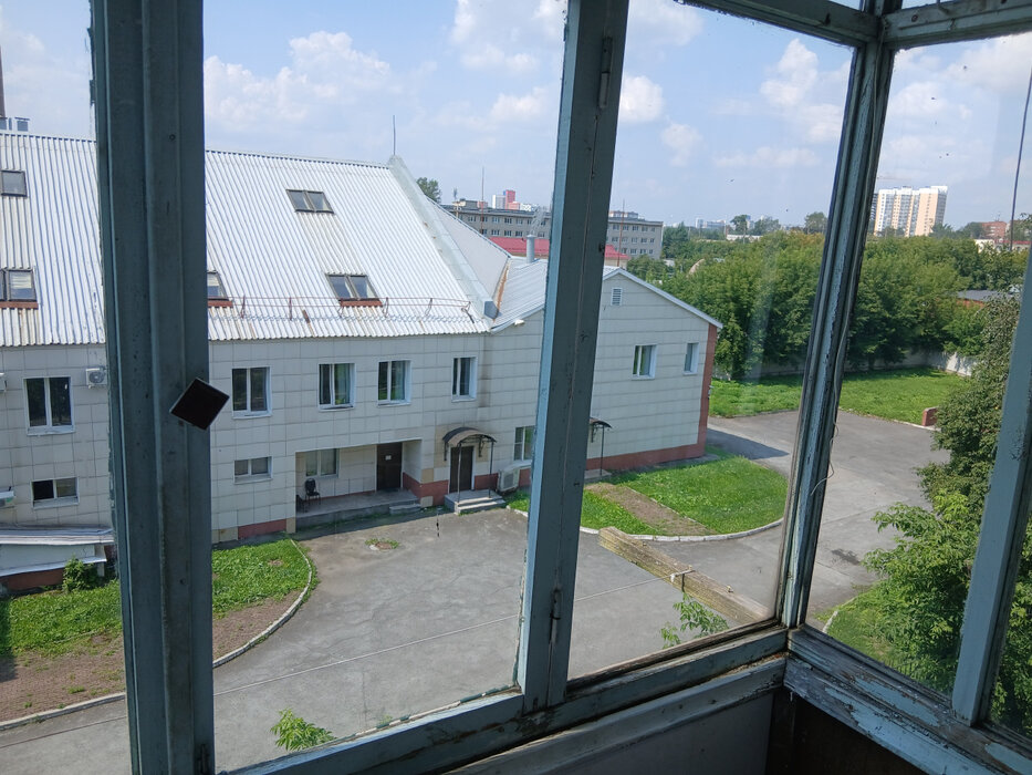 Екатеринбург, ул. Стрелочников, 6 (Вокзальный) - фото квартиры (1)