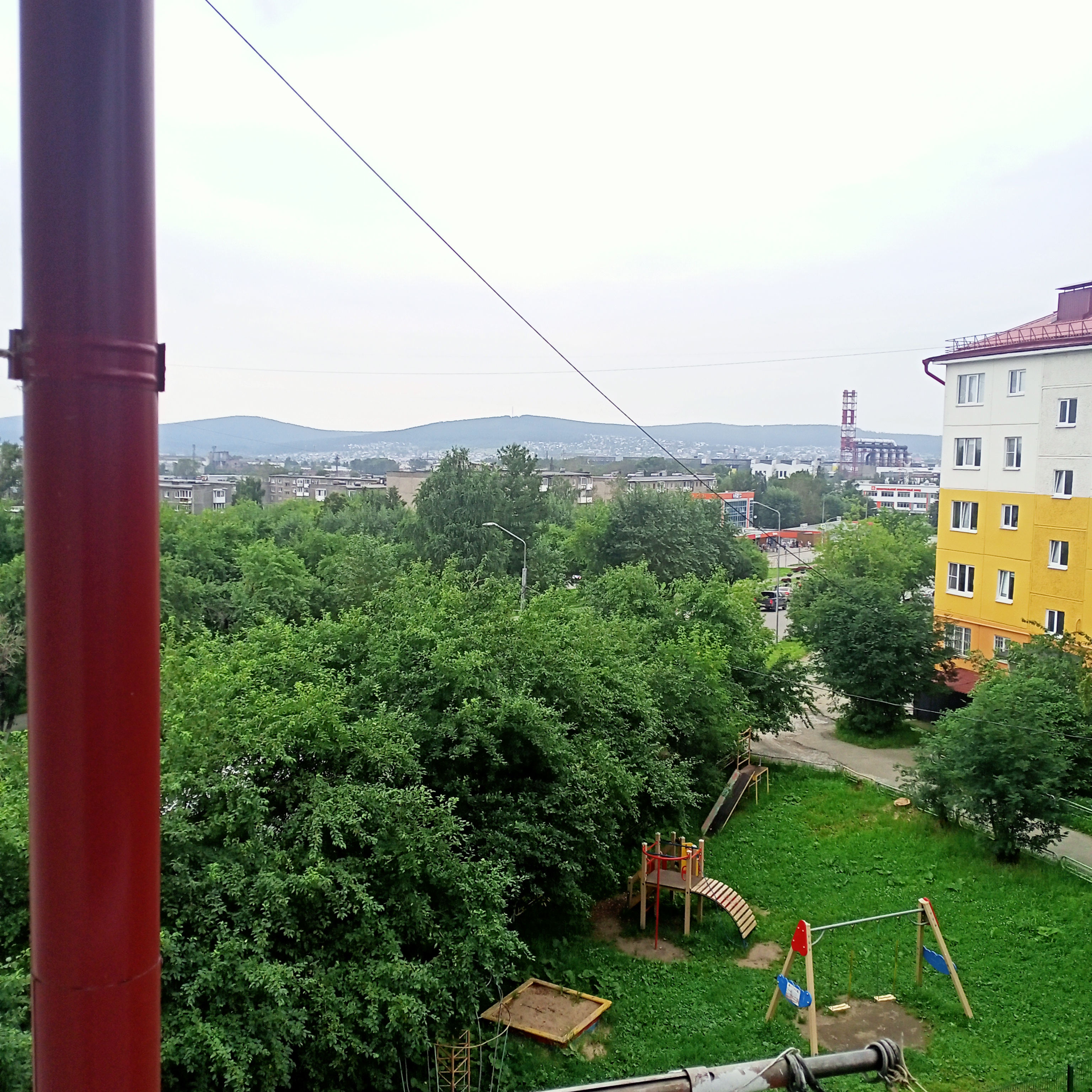 г. Первоуральск, ул. Проспект Ильича , 24 (городской округ Первоуральск) - фото квартиры (4)