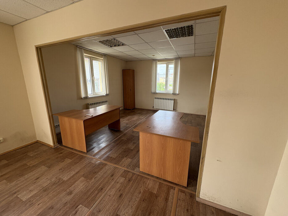 Екатеринбург, ул. Данилы Зверева, 31Е/1 (Пионерский) - фото торгового помещения (6)