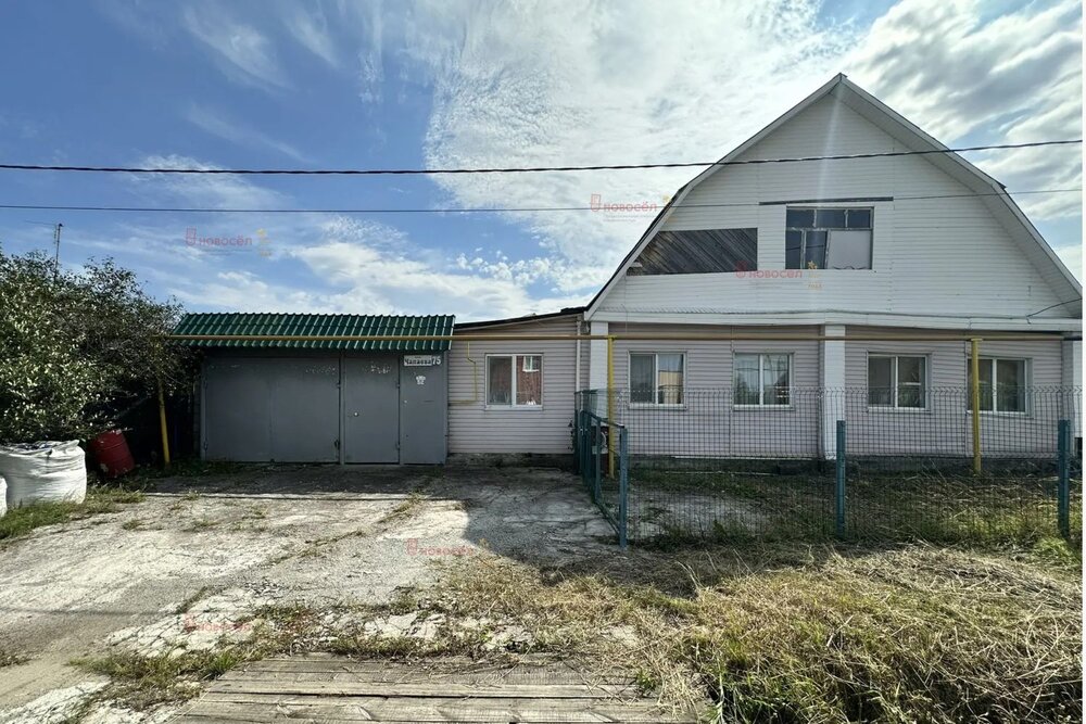 г. Арамиль, ул. Чапаева, 75 (городской округ Арамильский) - фото дома (13)