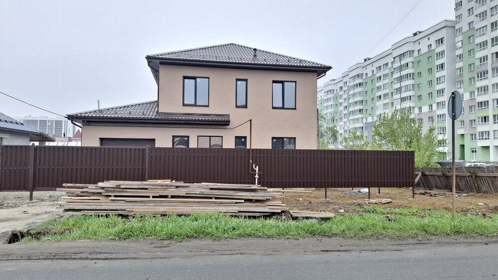 г. Верхняя Пышма, ул. Калинина, 21 (городской округ Верхняя Пышма) - фото коттеджа (1)