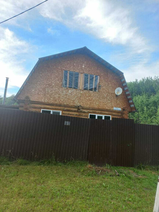 п. Шайдуриха, ул. Апрельская, 11 (городской округ Невьянский) - фото дома (1)
