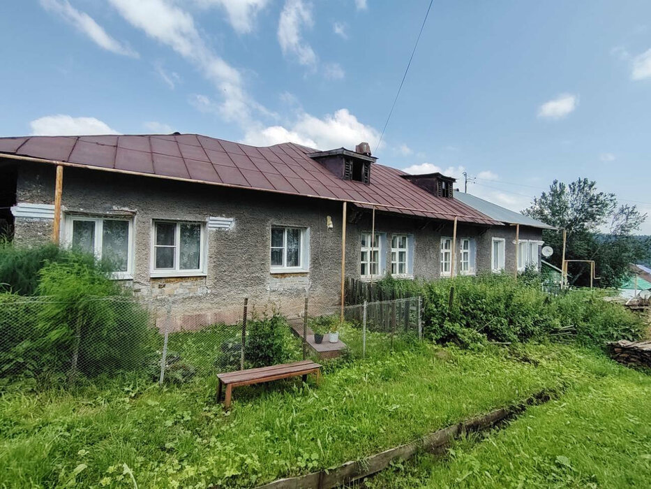 г. Нижние Серги, ул. 40 лет Октября, 4 (Нижнесергинский район) - фото дома (1)