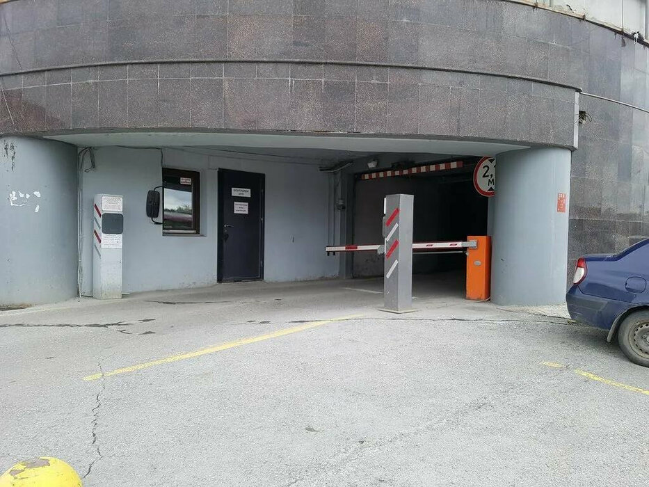 Екатеринбург, ул. Восточная, 51 (Шарташский рынок) - фото гаража (3)