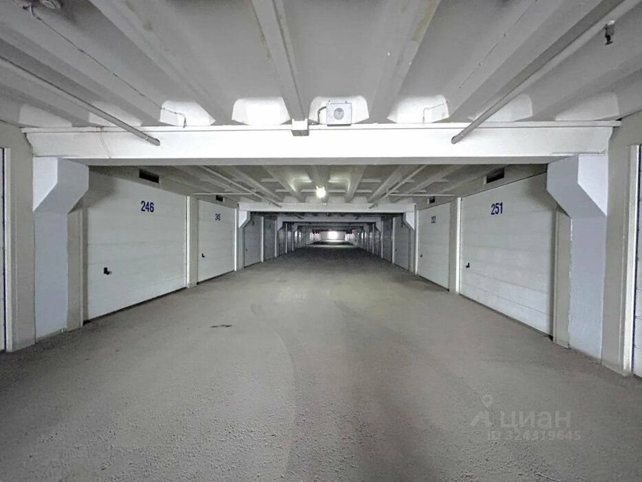 Екатеринбург, ул. Восточная, 51 (Шарташский рынок) - фото гаража (4)