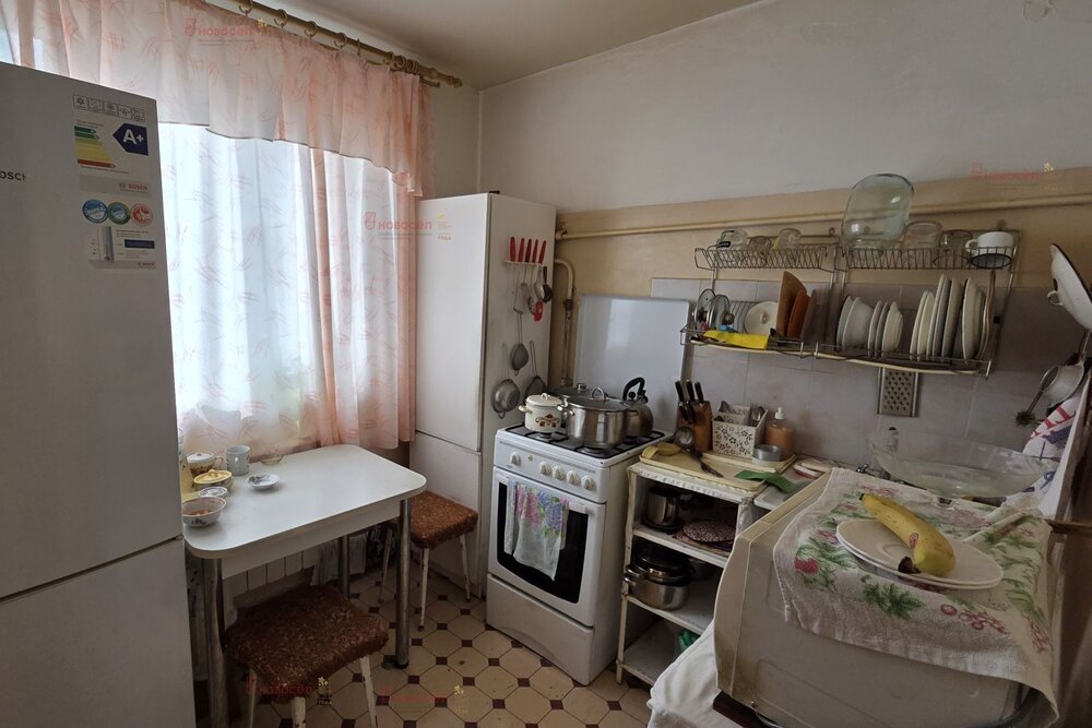 г. Первоуральск, ул. Комсомольская, 25 (городской округ Первоуральск) - фото квартиры (10)