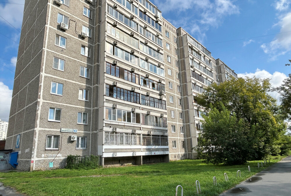 Екатеринбург, ул. Фрезеровщиков, 43 (Эльмаш) - фото квартиры (1)