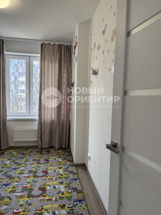 Екатеринбург, ул. Академика Ландау, 49 (Академический) - фото квартиры (8)