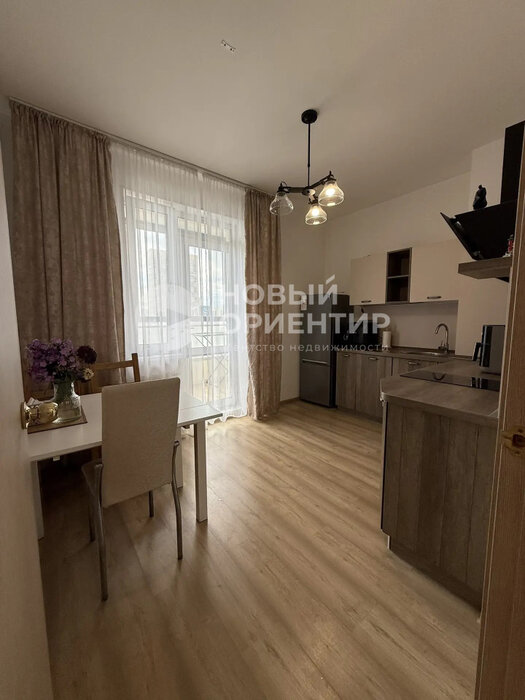 Екатеринбург, ул. Академика Парина, 38 (Академический) - фото квартиры (8)
