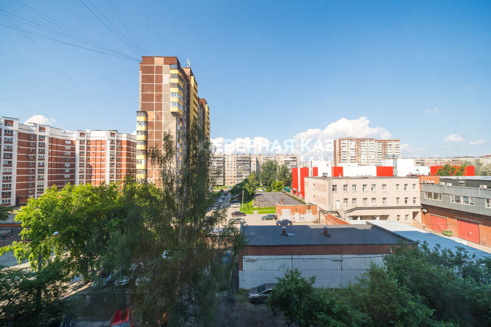 Екатеринбург, ул. б-р. Сиреневый, 4/1 (ЖБИ) - фото квартиры (11)