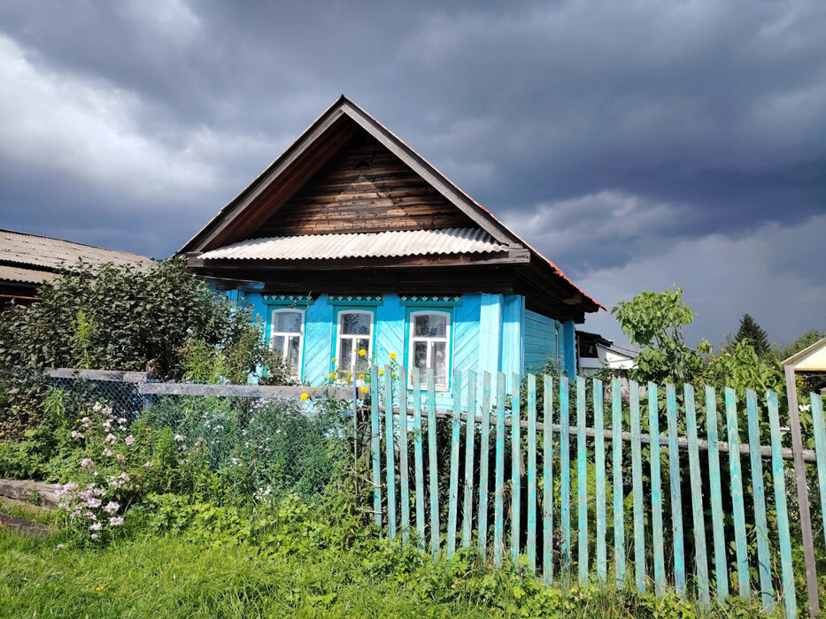 поселок городского типа Верхние Серги, ул. Пролетарская, 25 (городское поселение Верхнесергинское) - фото дома (1)