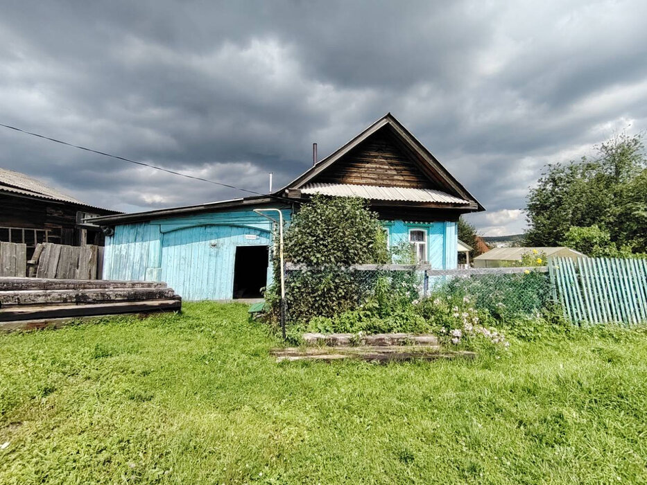 поселок городского типа Верхние Серги, ул. Пролетарская, 25 (городское поселение Верхнесергинское) - фото дома (3)