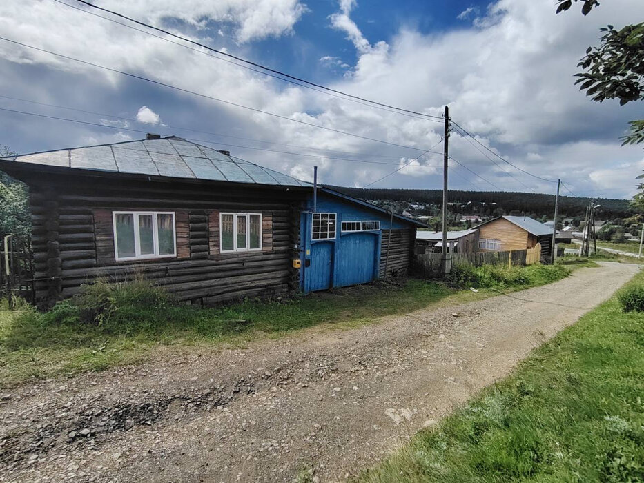 поселок городского типа Верхние Серги, ул. Степана Разина, 4 (городское поселение Верхнесергинское) - фото дома (2)
