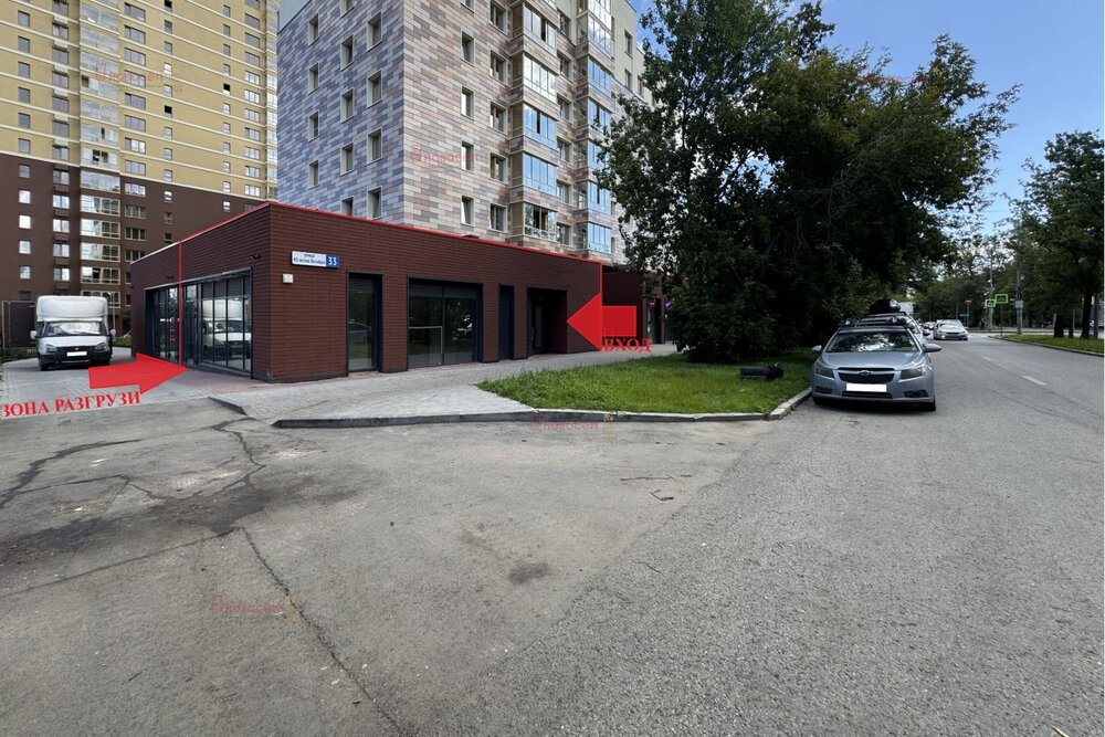 Екатеринбург, ул. 40 лет Октября, 33 (Уралмаш) - фото торгового помещения (4)