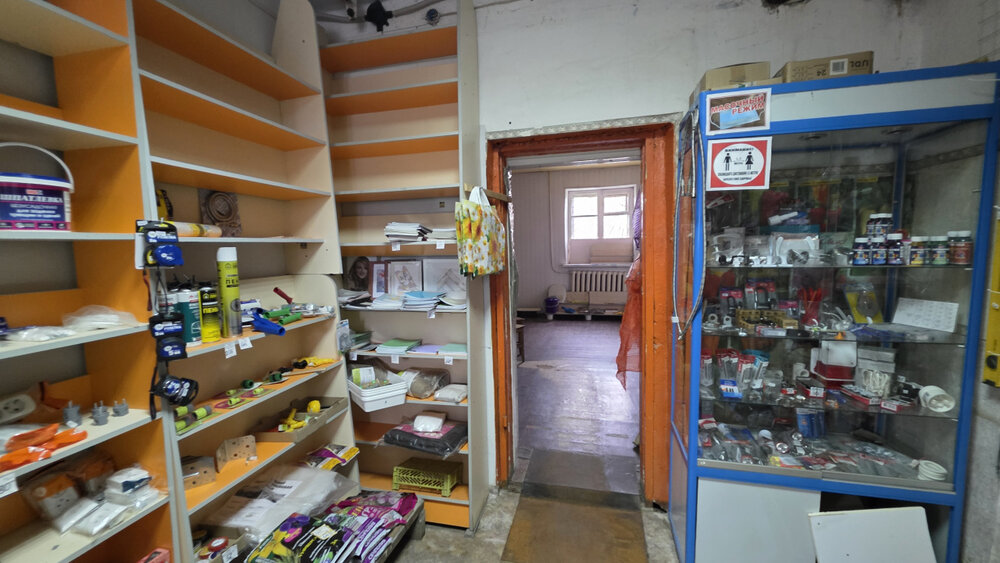 п. Монетный, ул. Лермонтова, 22 (городской округ Березовский) - фото торгового помещения (13)
