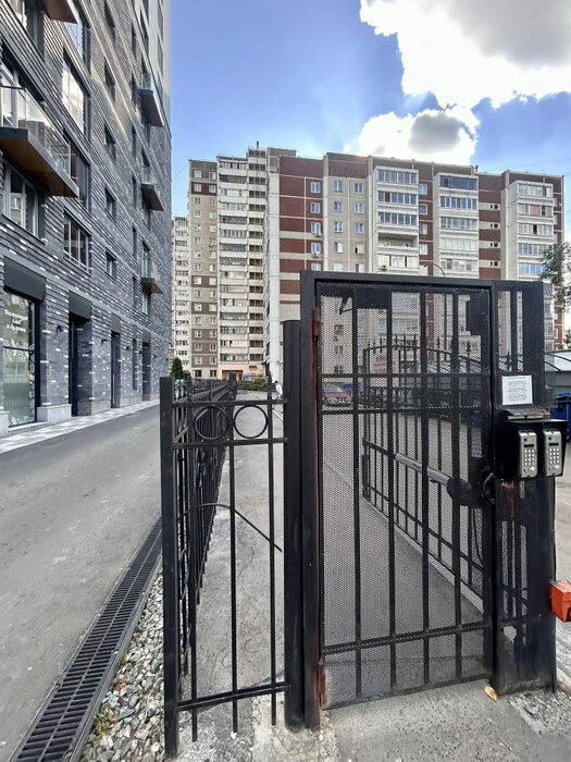 Екатеринбург, ул. Уральских рабочих, 15 (Уралмаш) - фото квартиры (2)