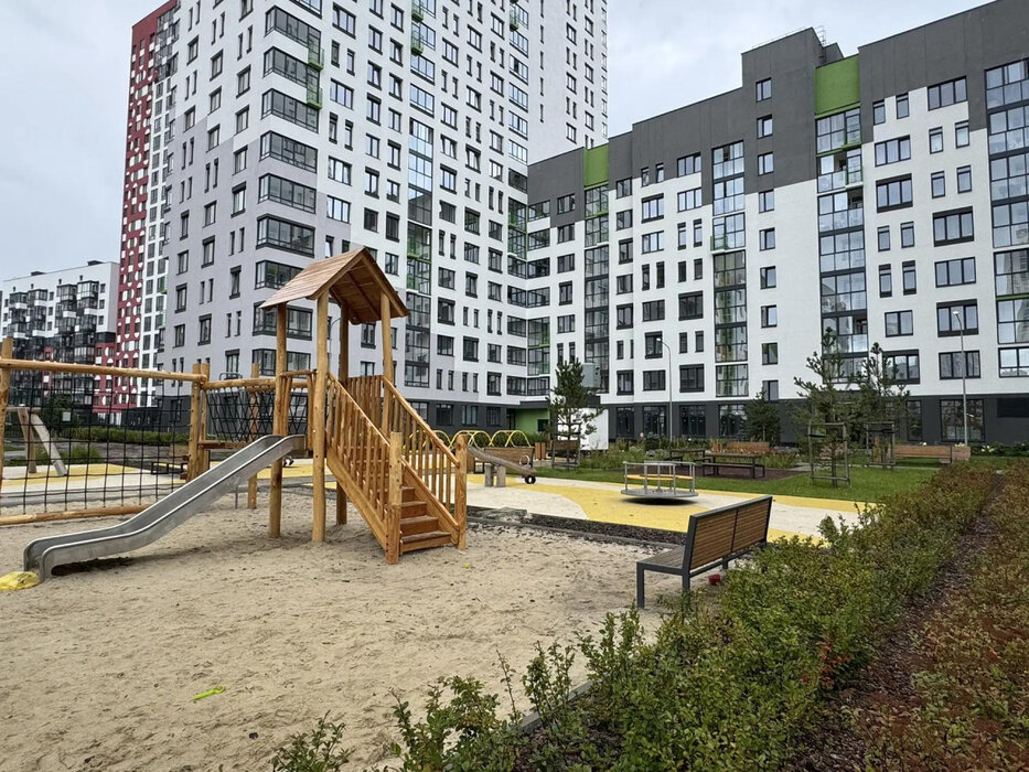 Екатеринбург, ул. Тенистая, 6/6 (Широкая речка) - фото квартиры (1)