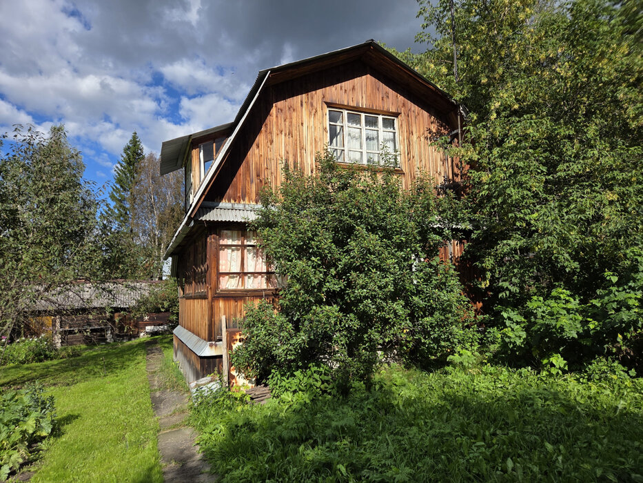 д. Раскуиха, ул. Центральная, 15 (городской округ Полевской) - фото дома (3)