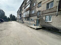 Продажа квартиры: поселок городского типа Малышева, ул. Тимирязева, 6 (городской округ Малышевский) - Фото 1