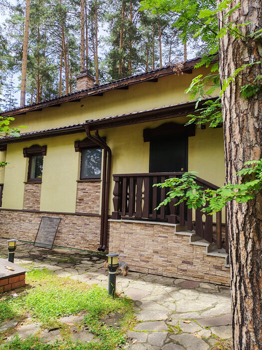 п. Верхняя Сысерть, ул. Юбилейный, 30 (городской округ Сысертский) - фото коттеджа (2)