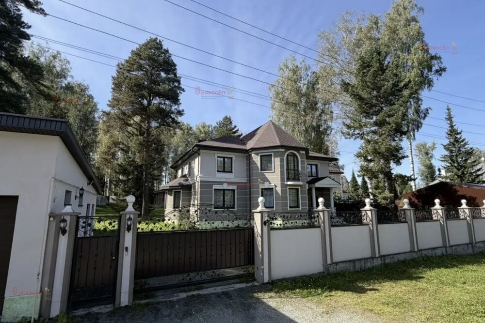 п. Молодежный, ул. Хвойная, 9 (городской округ Березовский) - фото коттеджа (3)