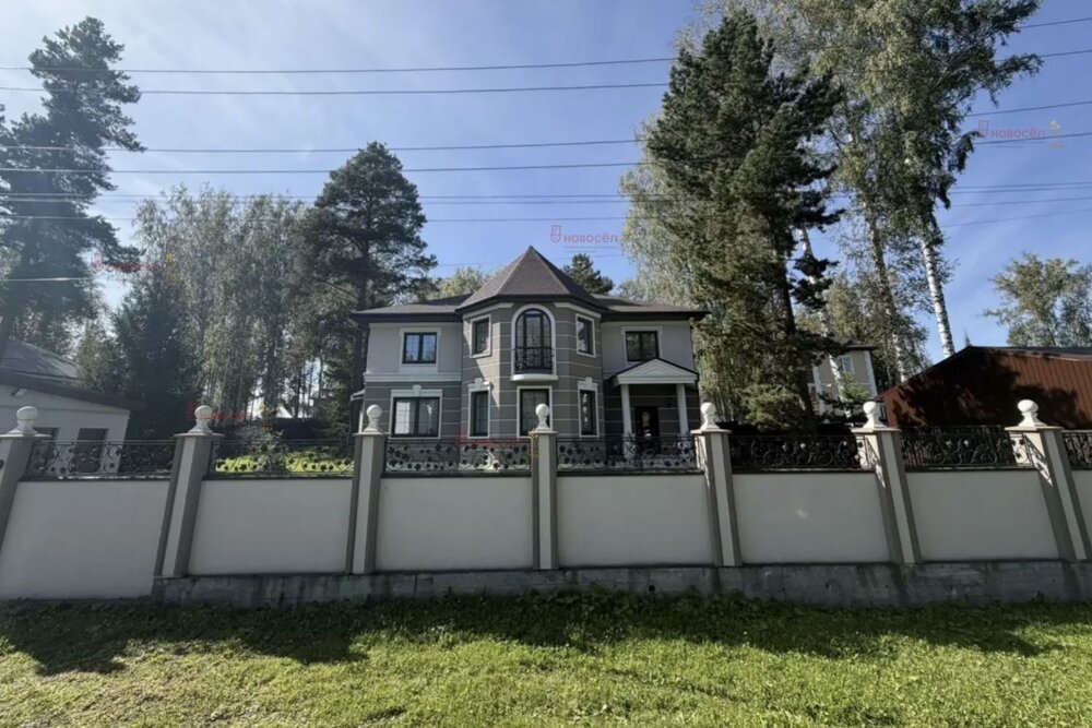 п. Молодежный, ул. Хвойная, 9 (городской округ Березовский) - фото коттеджа (4)