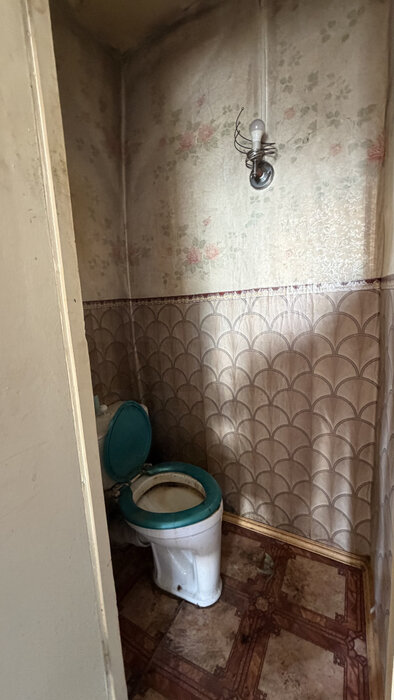 г. Камышлов, ул. Томина, 12 (городской округ Камышловский) - фото дома (9)