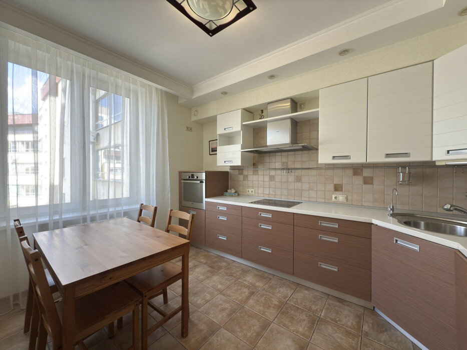 Екатеринбург, ул. Хохрякова, 72 (Центр) - фото квартиры (8)